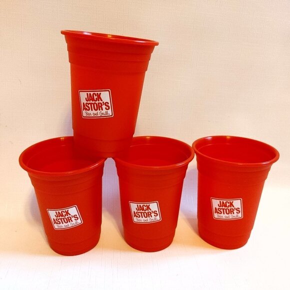 FUN JACK ASTOR'S RED Pint Cups Reusable Beer Cups Red Solo Look Lot of 4 - Picture 1 of 4